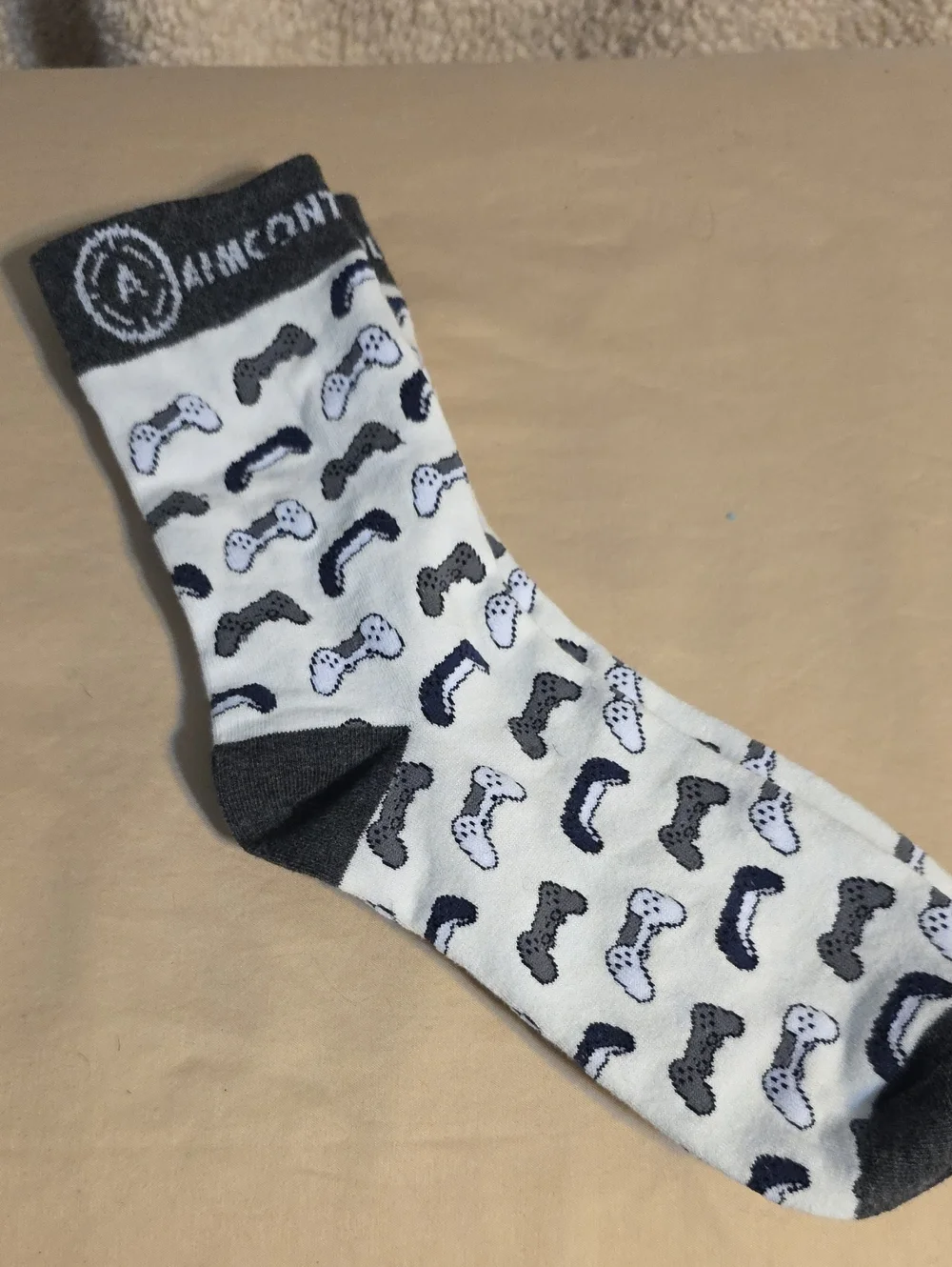 White & Gray Game Controller Pattern Men’s Crew Socks